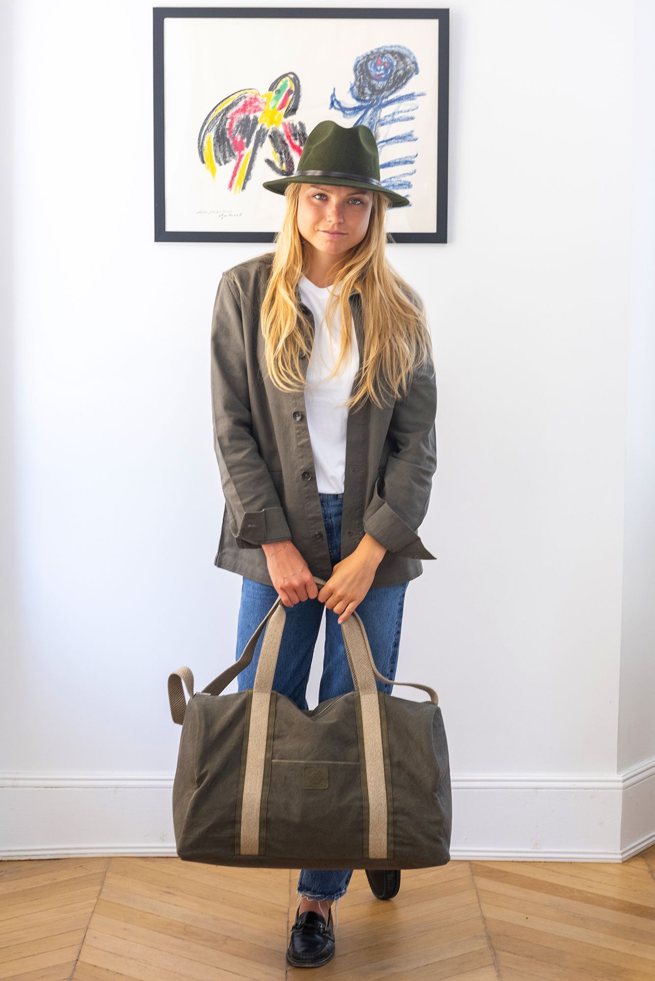 Duffle bag with zipper