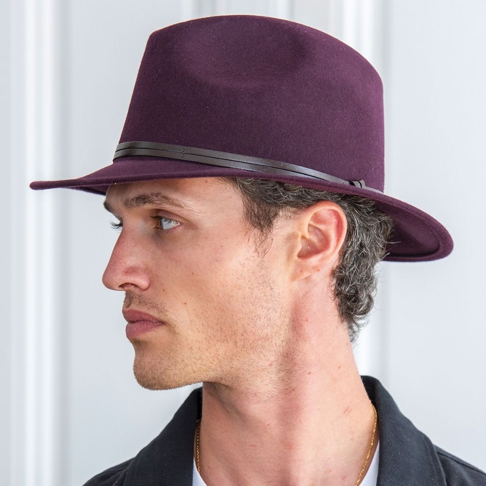 Felt fedora hat leather strop, stitched brim