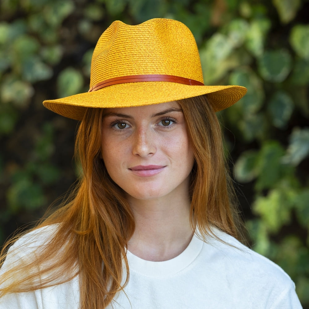 CHAPEAU PAPIER LIEN CUIR