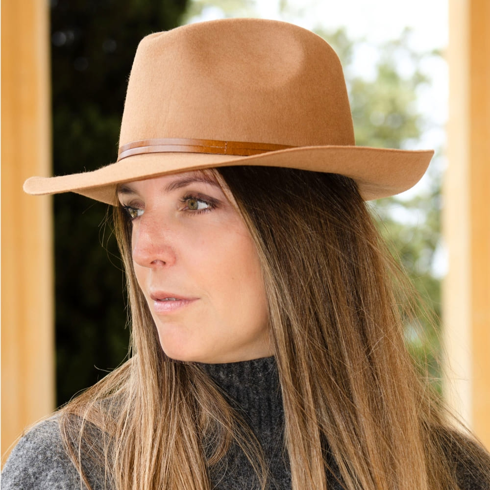 Felt fedora hat, leather strop, non stitched brim