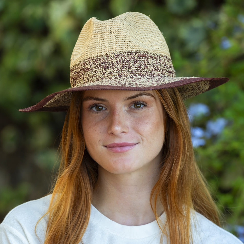 Floppy hat raffia