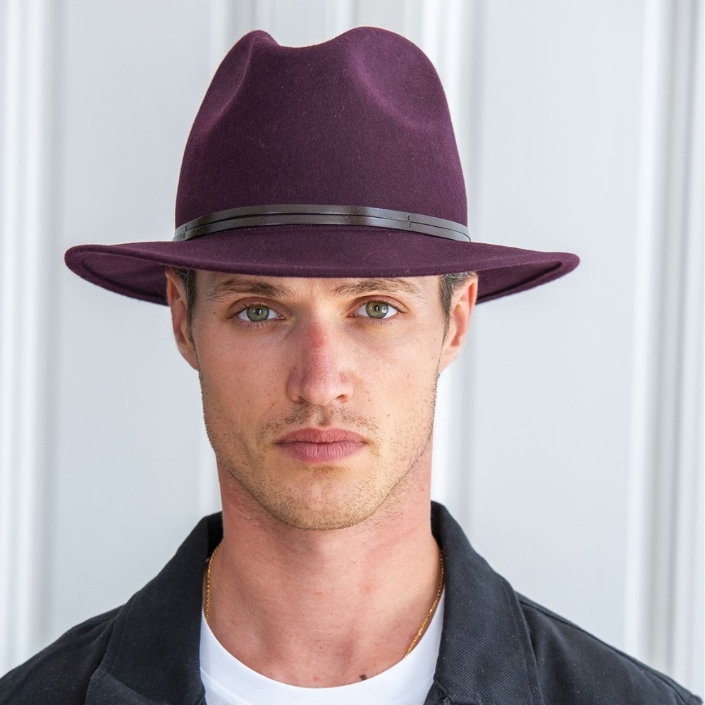 Felt fedora hat leather strop, stitched brim