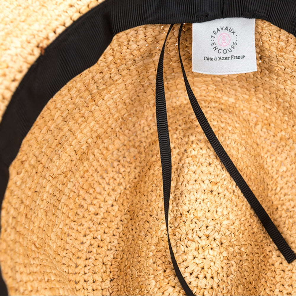 Floppy hat raffia