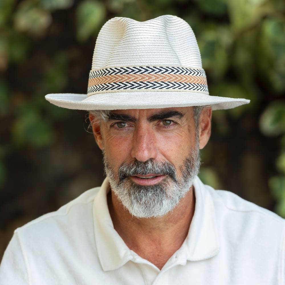 Paper hat large ribbon