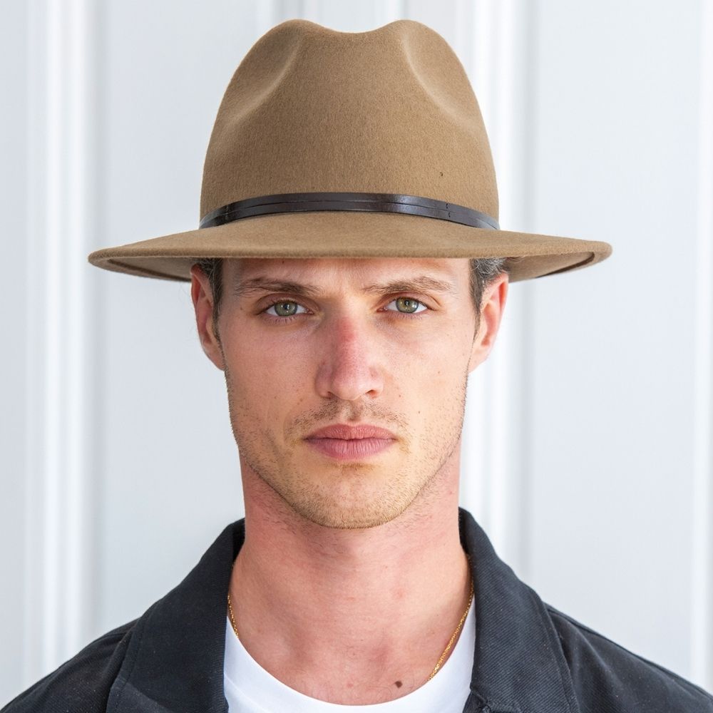 Felt fedora hat leather strop, stitched brim