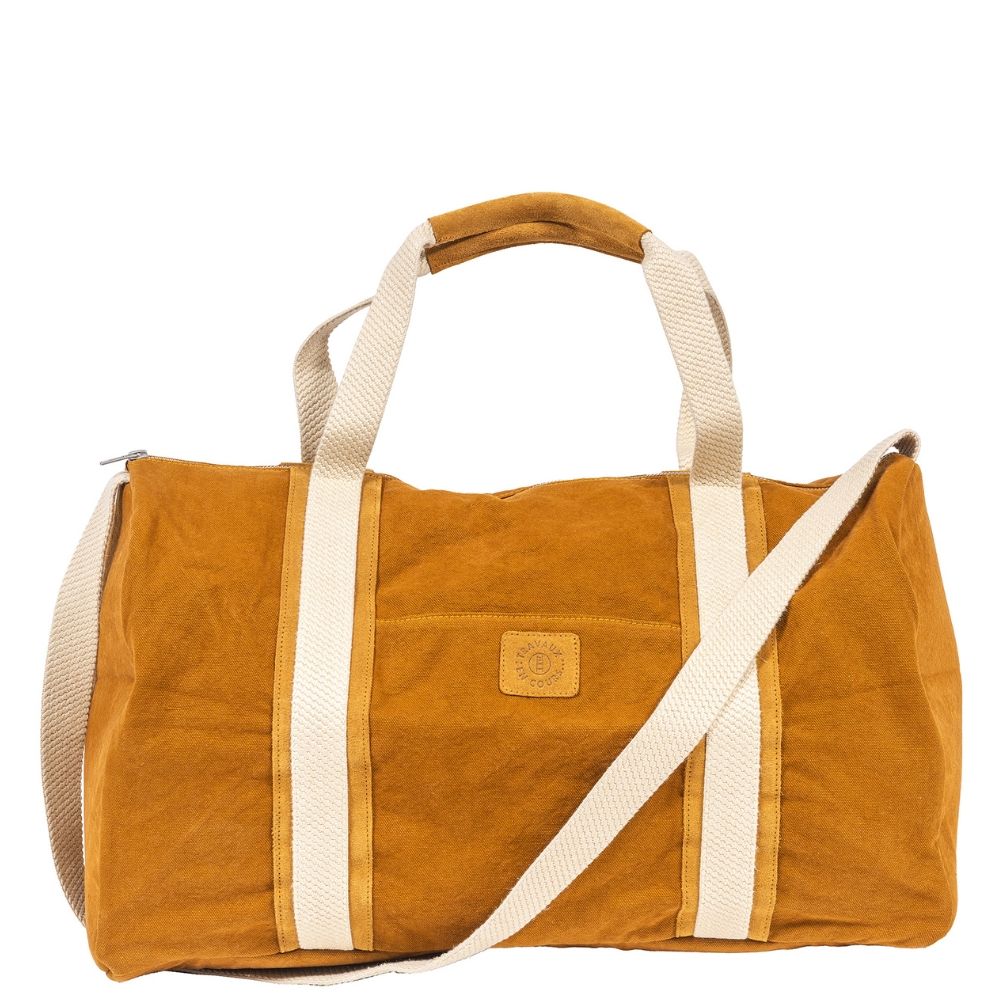 Duffle bag with zipper