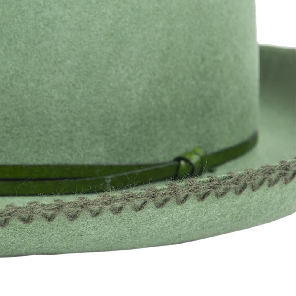 Chapeau feutre lien cuir & tricot