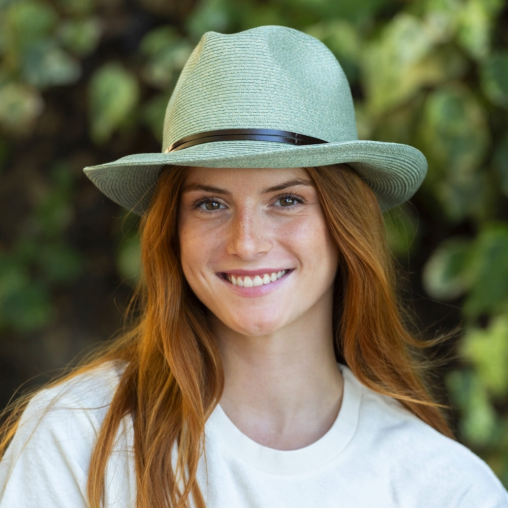 CHAPEAU PAPIER LIEN CUIR