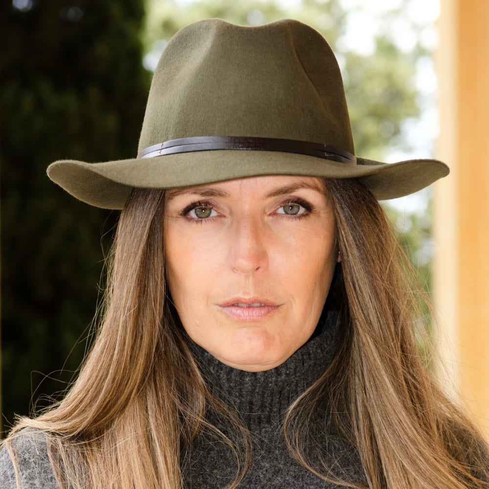 Felt fedora hat, leather strop, non stitched brim