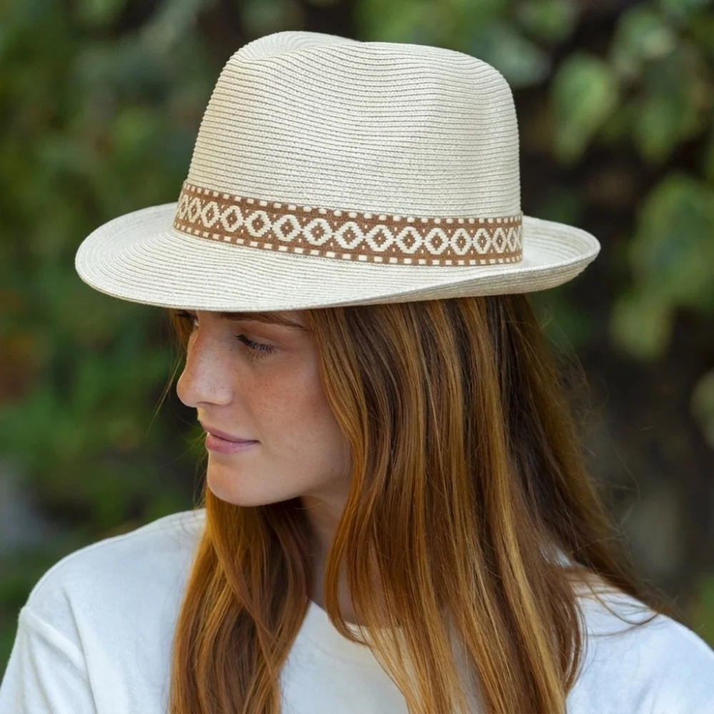 Paper hat small ribbon