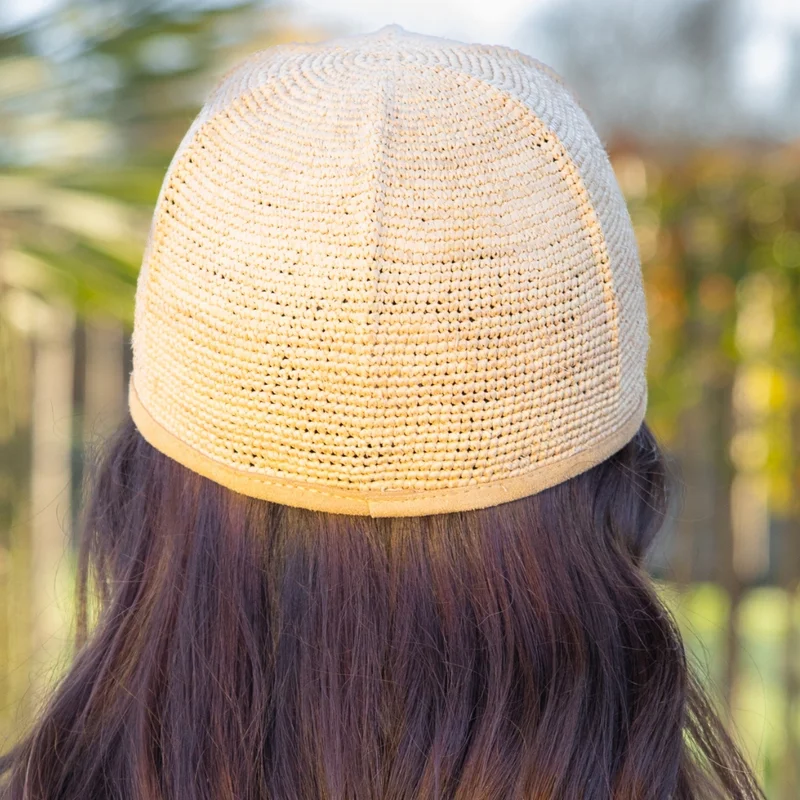 Raffia cap