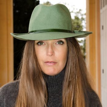 Chapeau feutre lien cuir & tricot