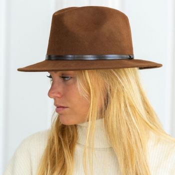 Chapeau feutre lien cuir, bord cousu